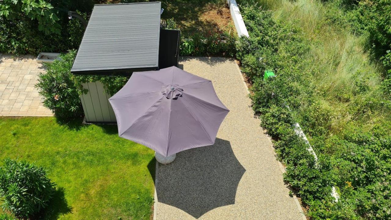 Vila Primorka Apartmani Oleander Šilo Esterno foto