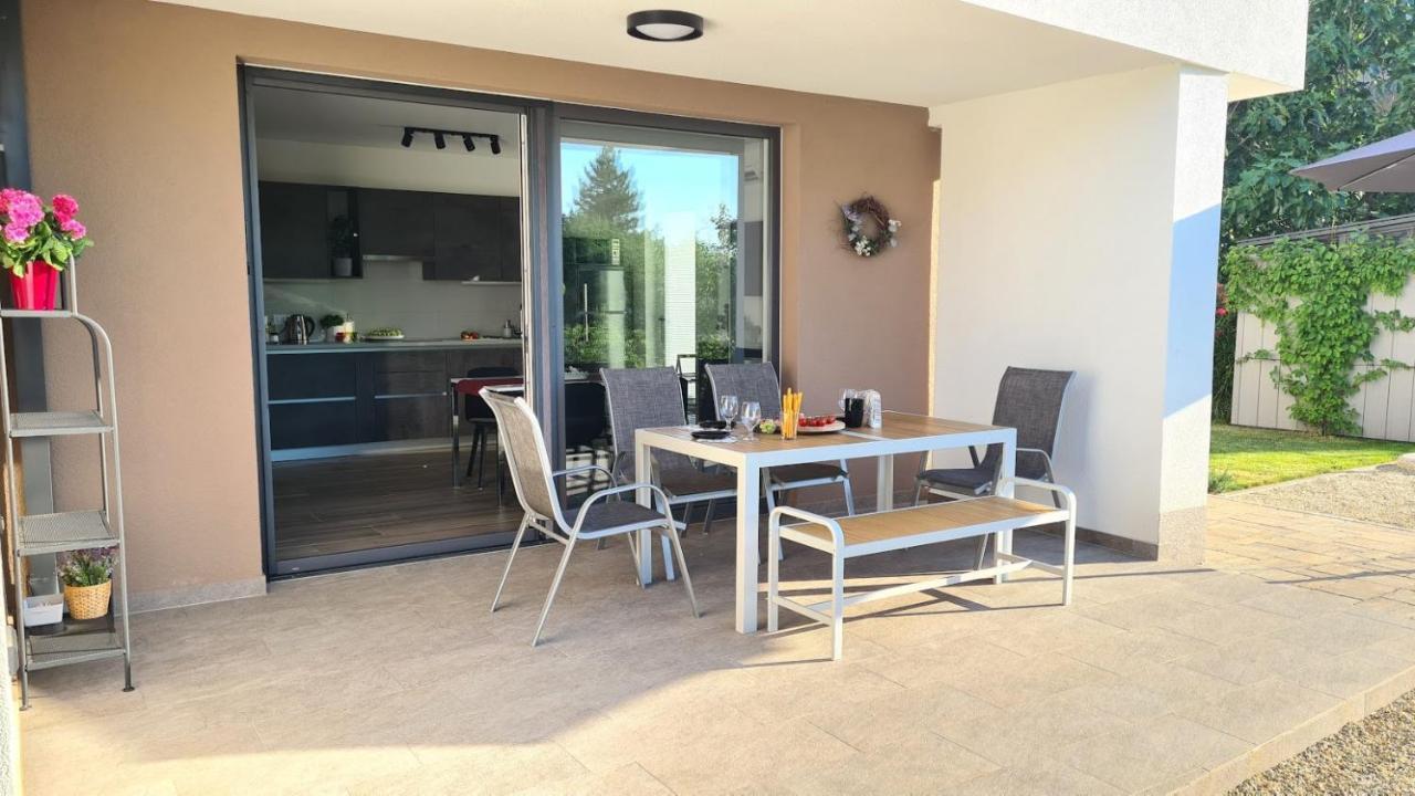 Vila Primorka Apartmani Oleander Šilo Esterno foto