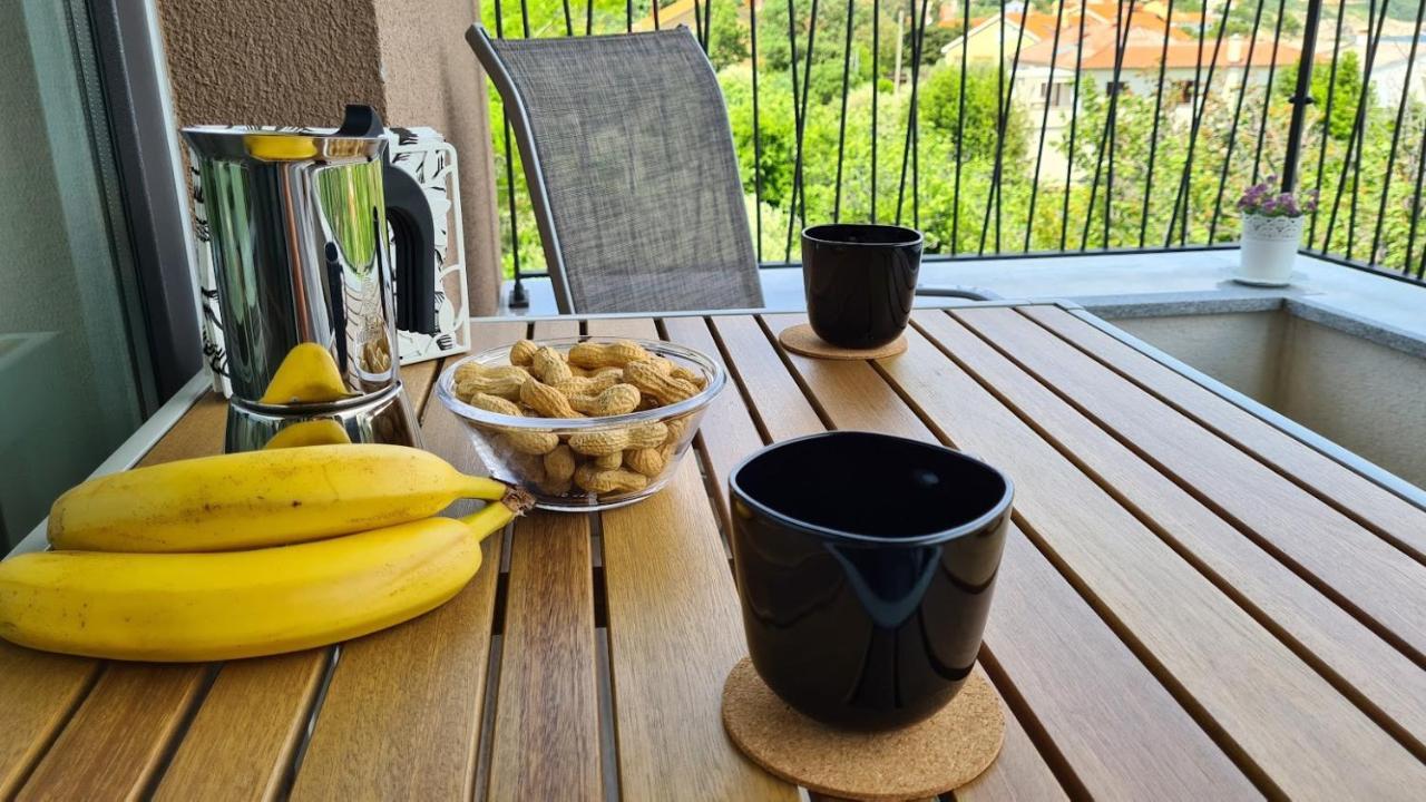 Vila Primorka Apartmani Oleander Šilo Esterno foto