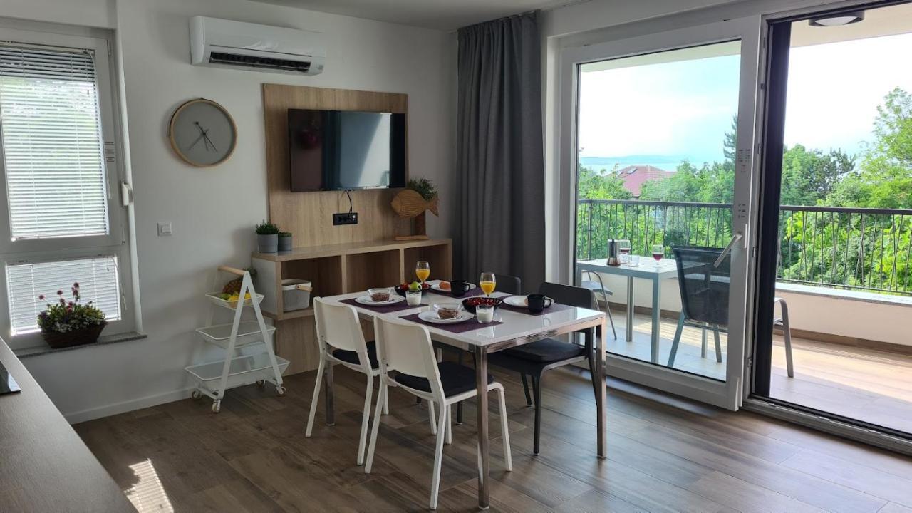 Vila Primorka Apartmani Oleander Šilo Esterno foto